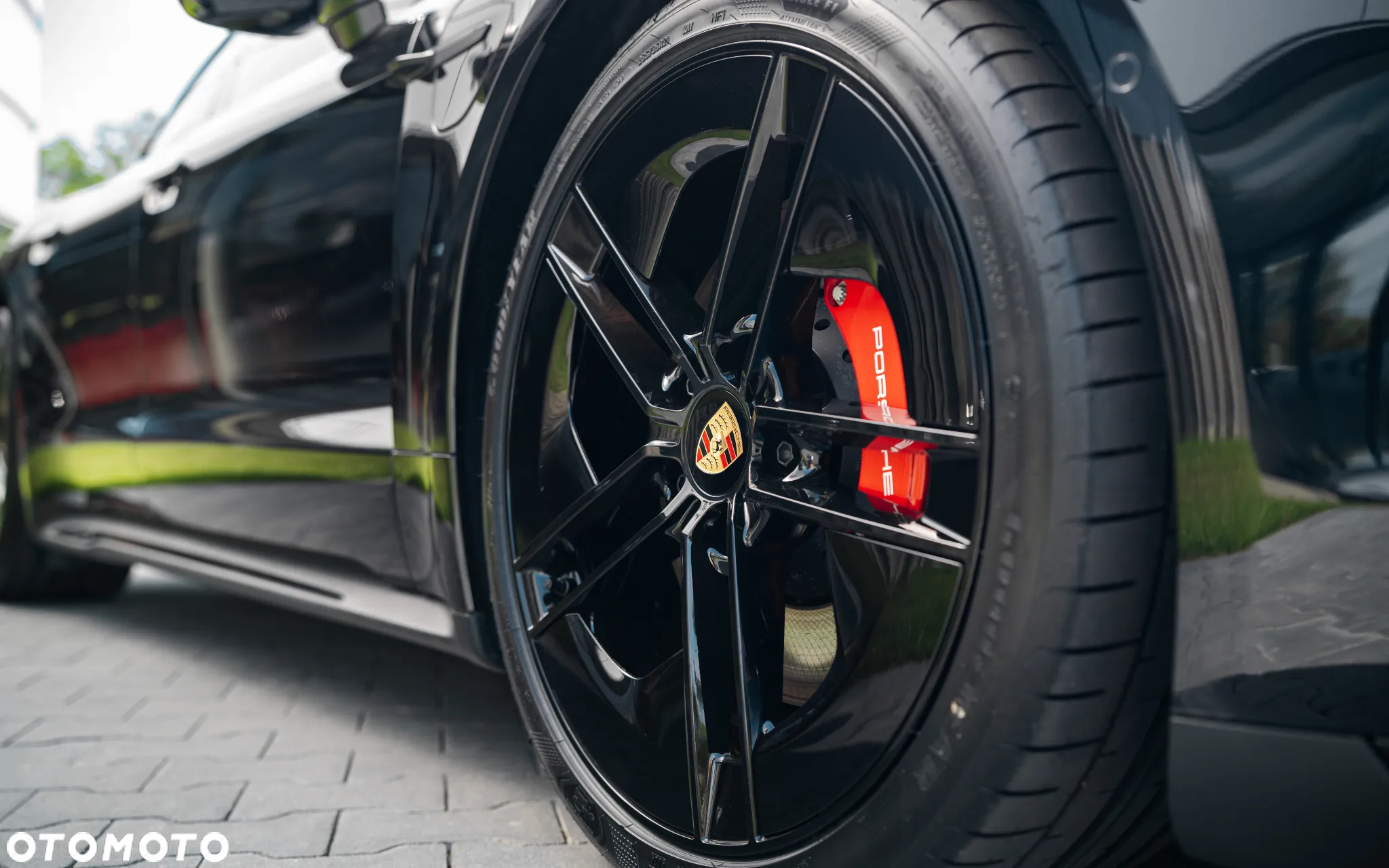 Porsche Taycan 105kWh GTS - 16