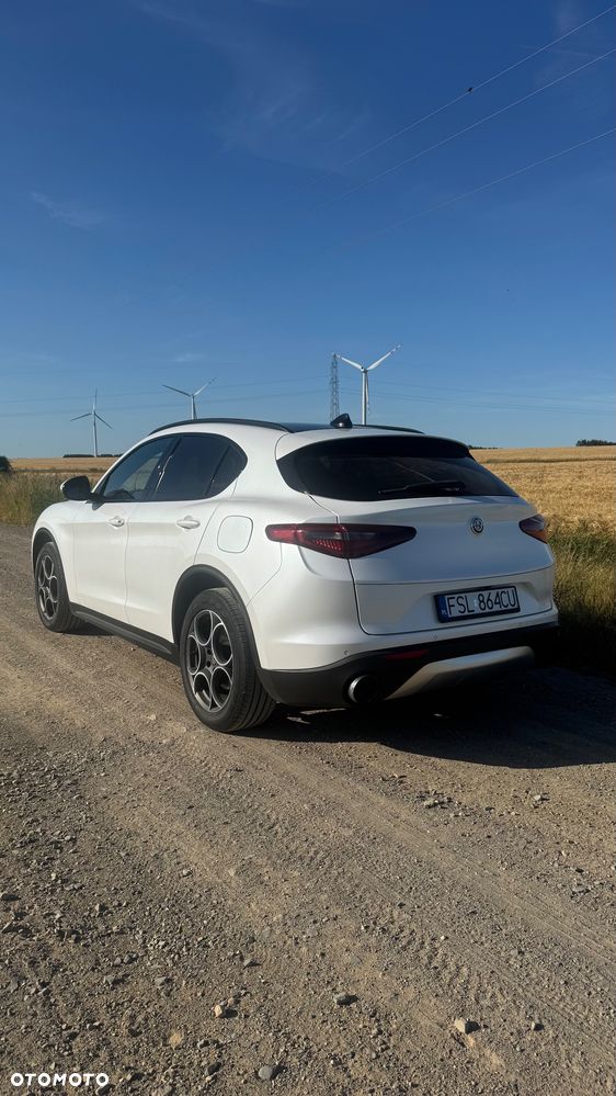 Alfa Romeo Stelvio 2.0 Turbo Executive Q4 - 3