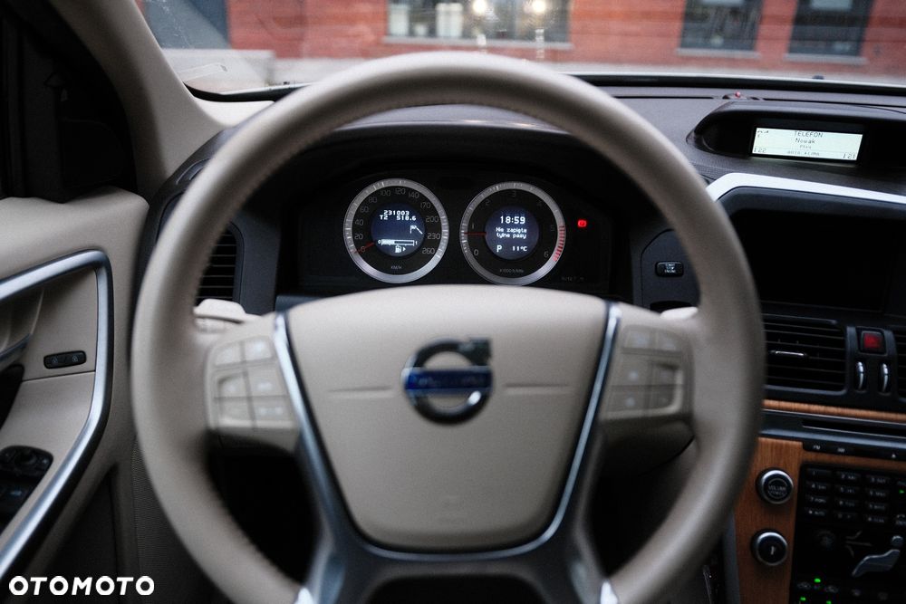 Volvo XC 60 - 12