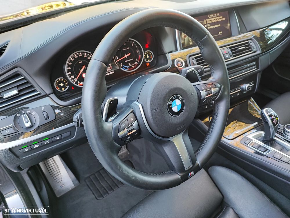 BMW M550d xDrive Auto - 12