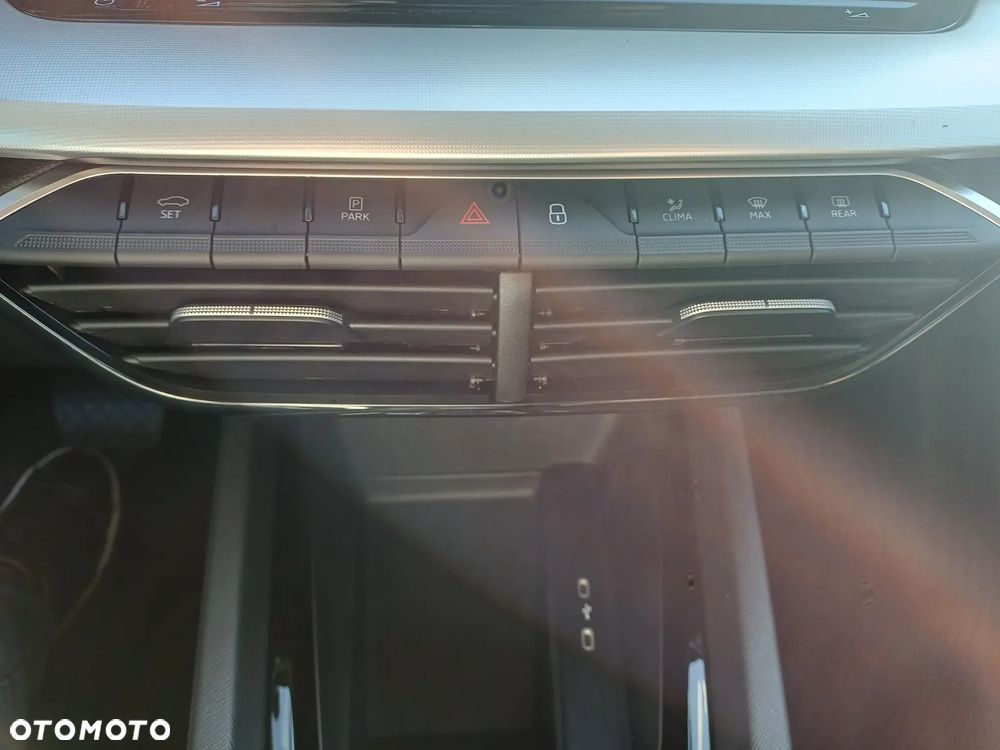 Skoda Octavia 2.0 TDI Drive Essence DSG - 18