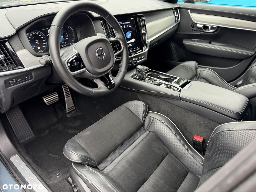 Volvo V90 T8 AWD Plug-In Hybrid R-Design - 6