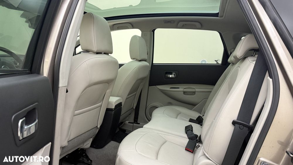 Nissan Qashqai+2 - 9