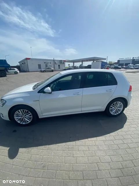 Volkswagen Golf - 5
