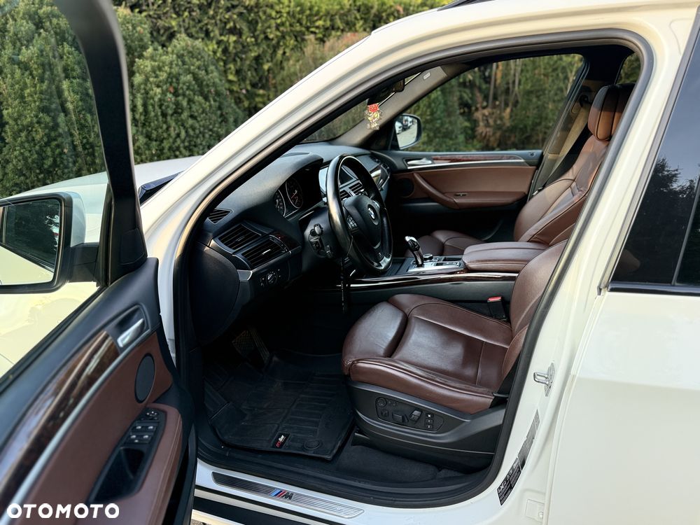BMW X5 3.5i xDrive - 27