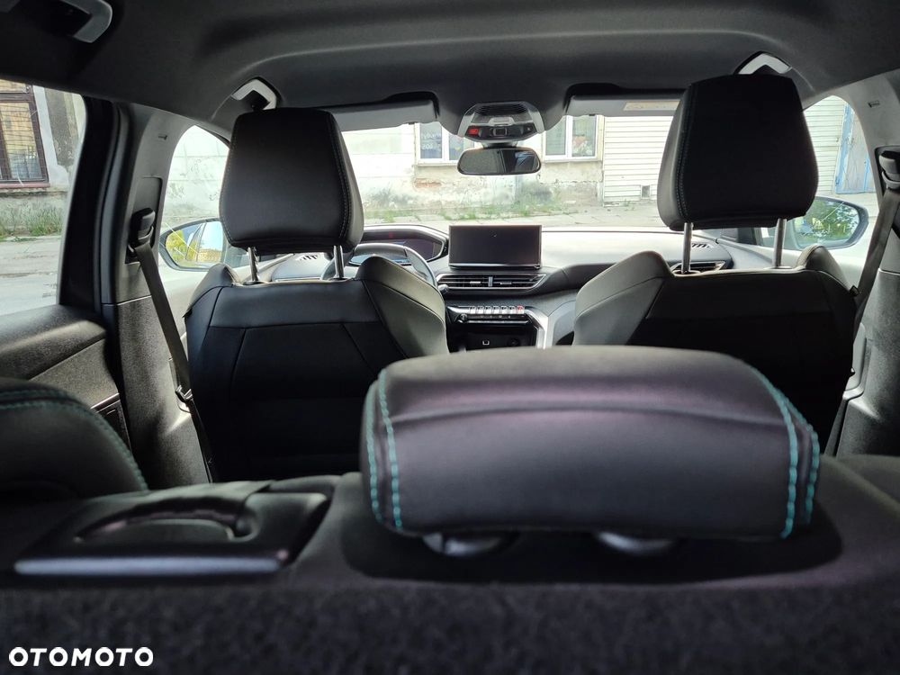 Peugeot 3008 PureTech 130 Stop & Start GPF EAT8 Allure - 12