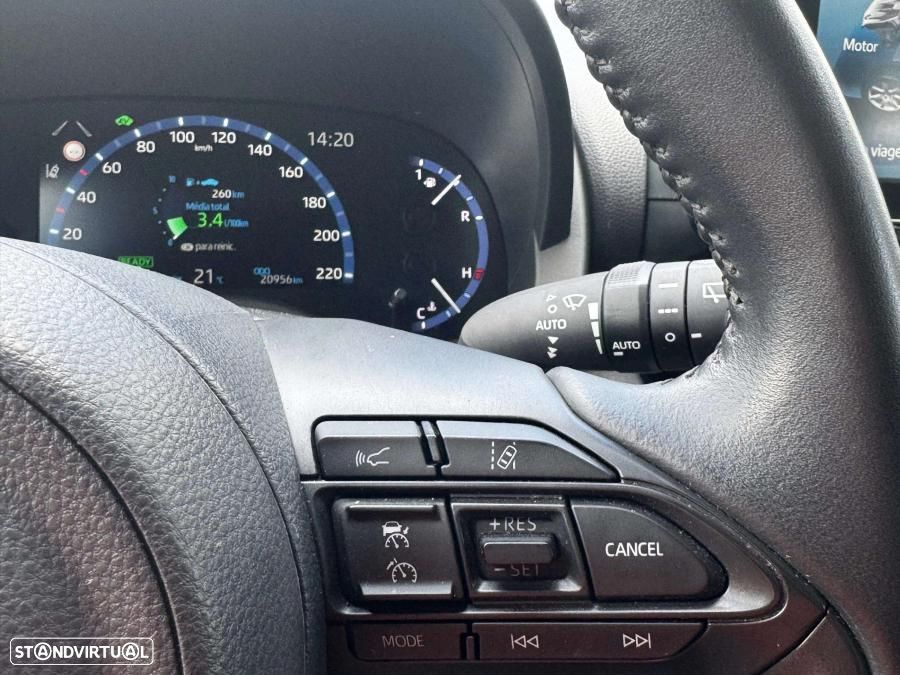 Toyota Yaris Cross 1.5 HDF Comfort Plus - 9