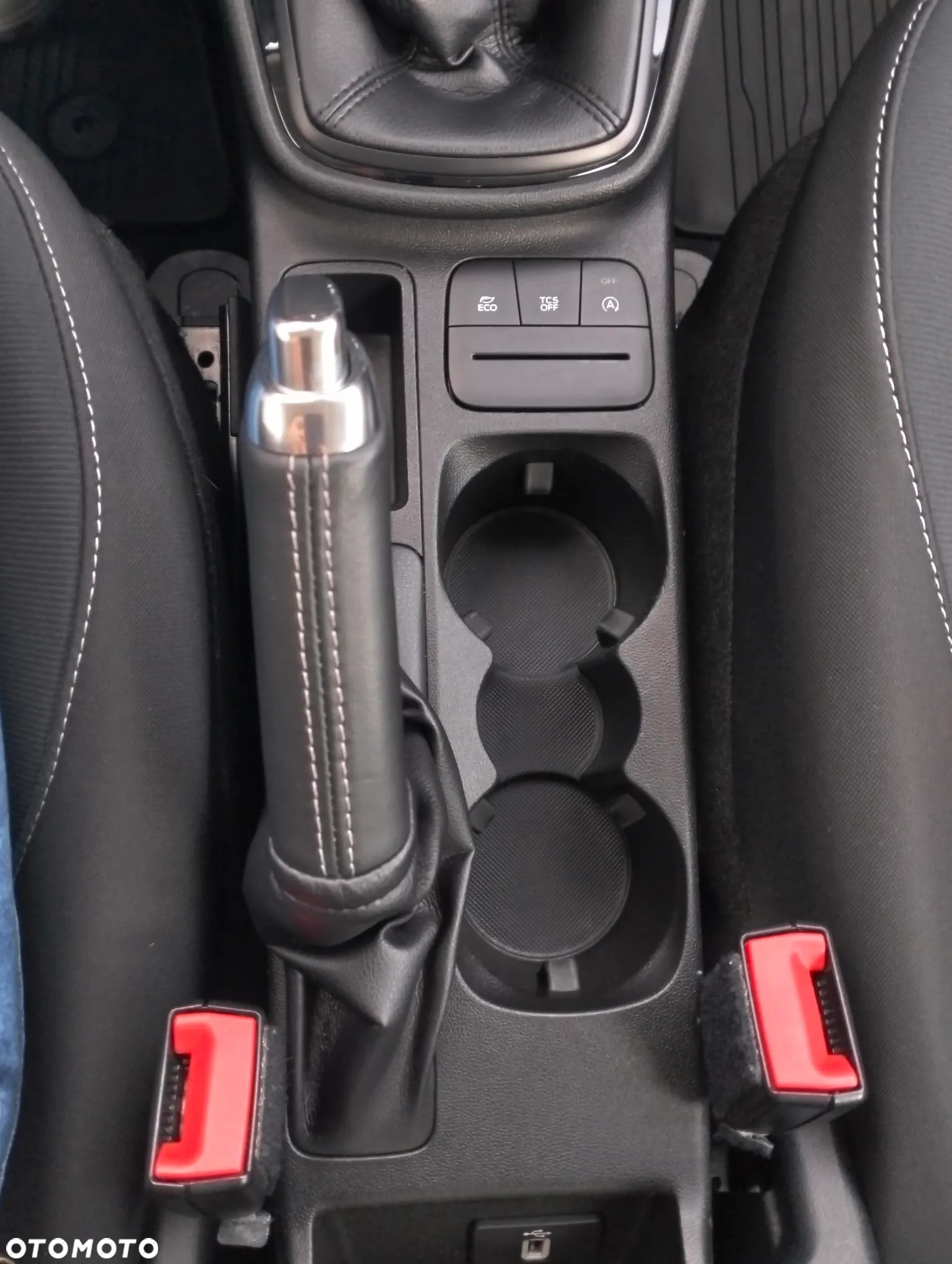 Ford Fiesta 1.0 EcoBoost Trend - 12