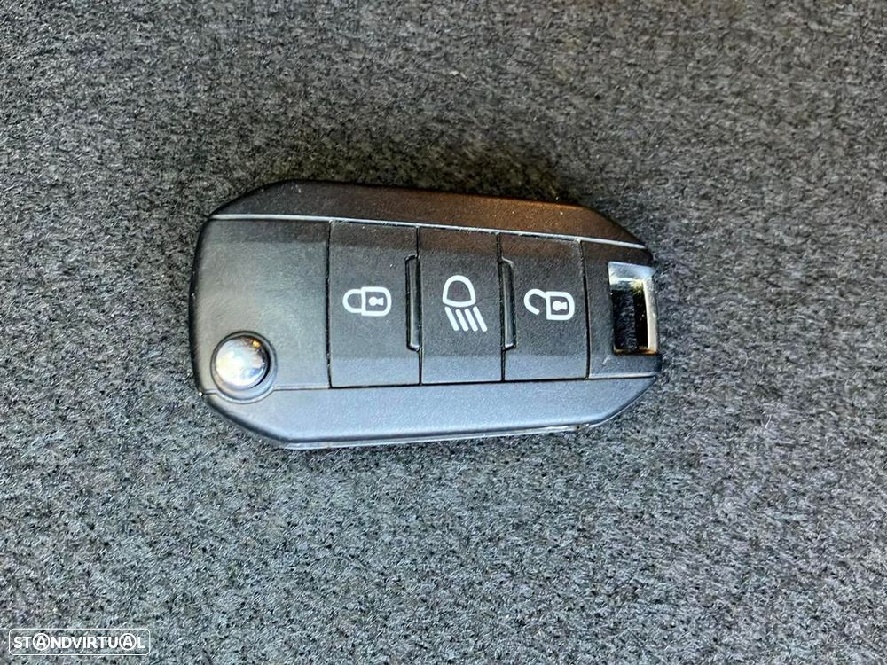 Citroën e-C4 — fotografia 19