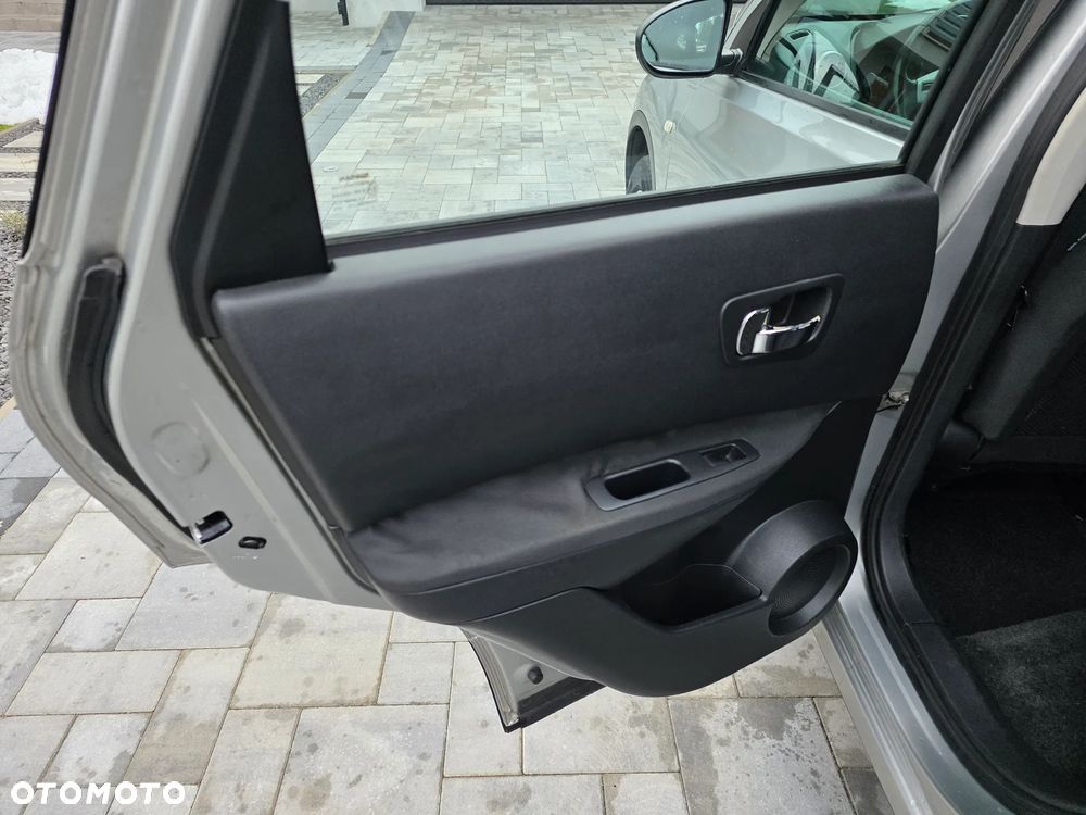 Nissan Qashqai 1.6 Acenta - 17