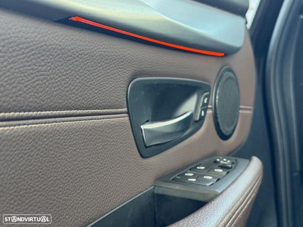 BMW 216 Gran Tourer d 7L Line Luxury Auto - 6