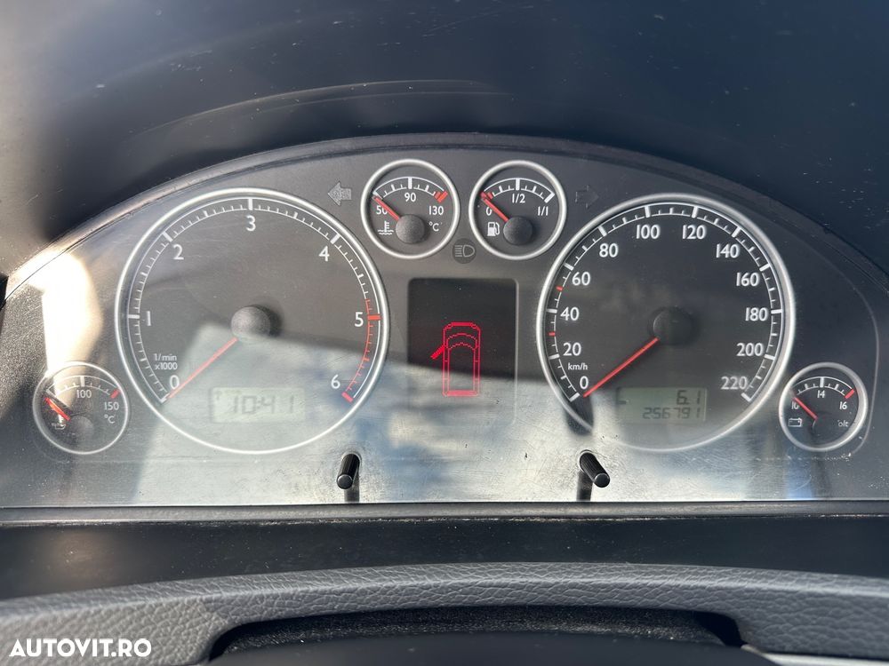 Volkswagen Multivan - 30