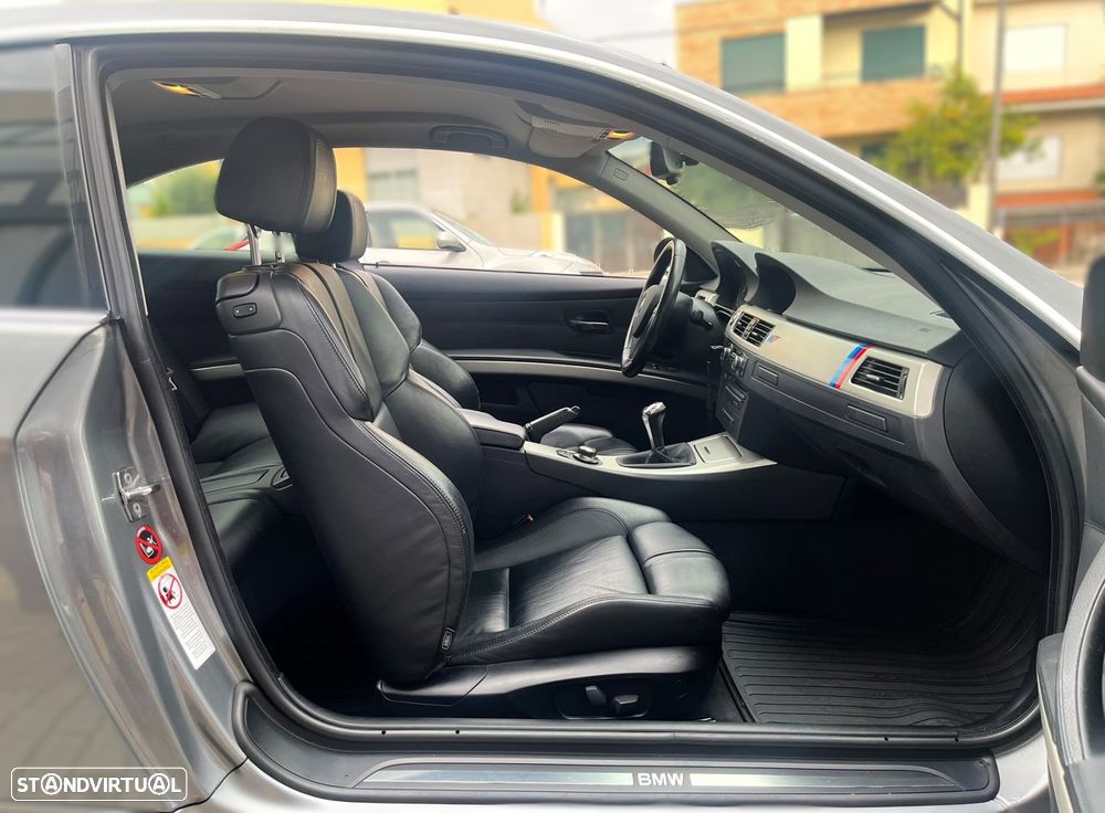 BMW 330 i - 17