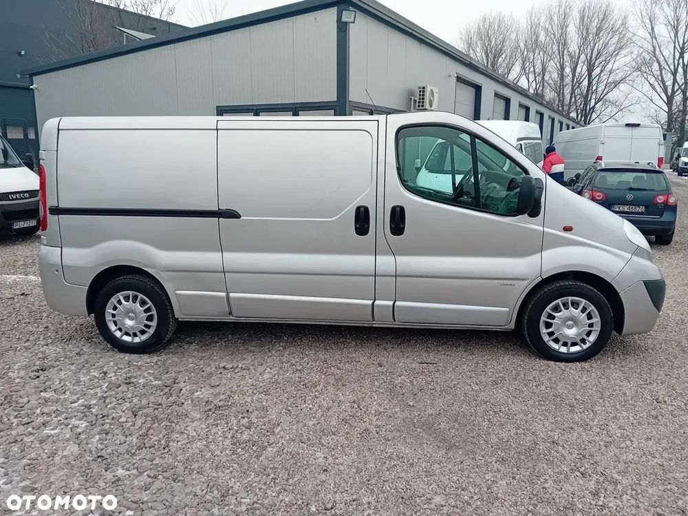 Opel Vivaro - 4