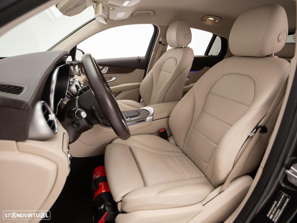Mercedes-Benz GLC 300 e Coupé 4Matic - 8
