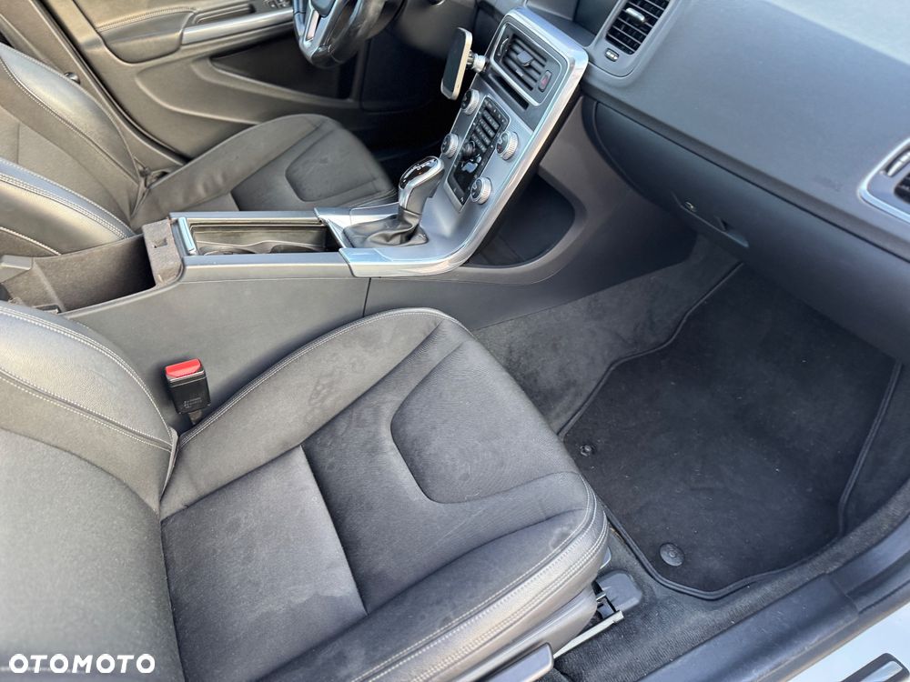 Volvo S60 D4 Drive-E Momentum - 21