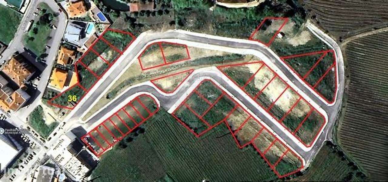 Terreno  para venda - Grande imagem: 2/5