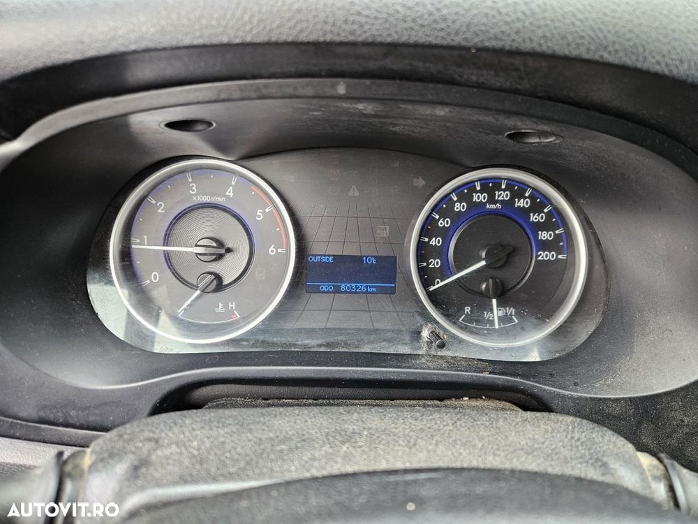 Toyota Hilux 4x4 Double Cab M/T Style - 9