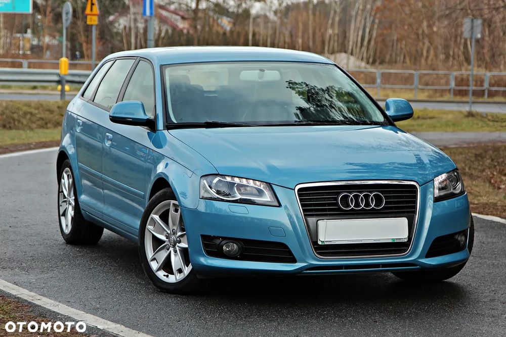Audi A3 Sportback 2.0 TDI Attraction - 2