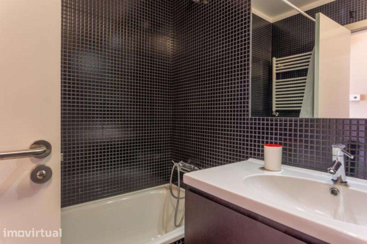 Quarto - localizado em Paranhos Porto - Grande imagem: 5/12