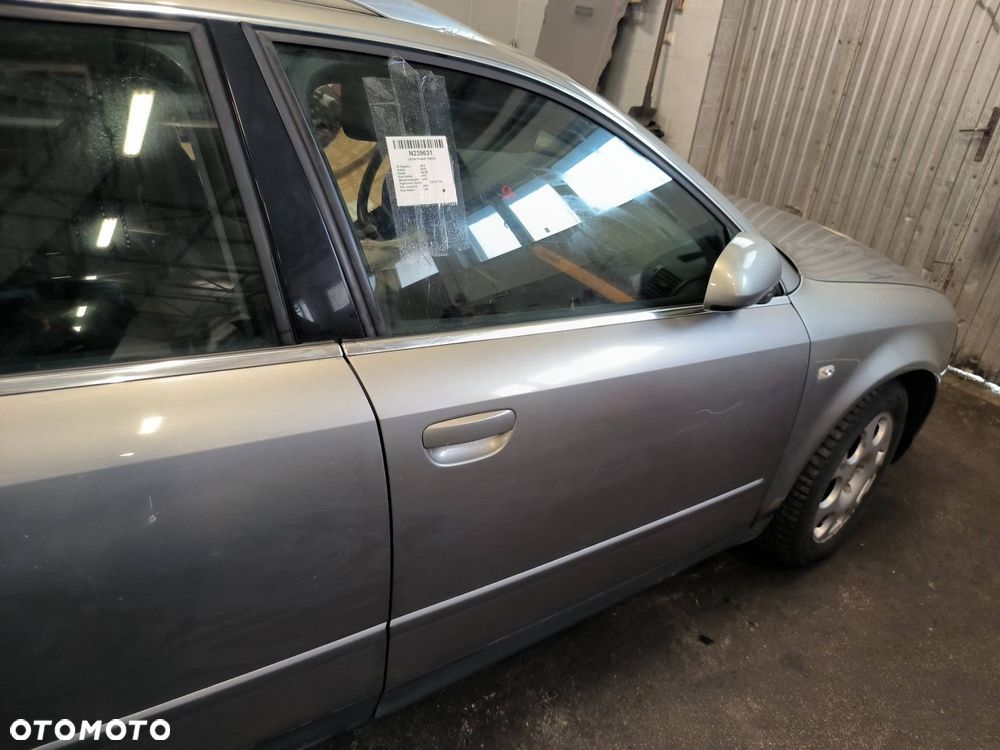 DRZWI PRAWE PRZÓD AUDI A4 B6 - 6