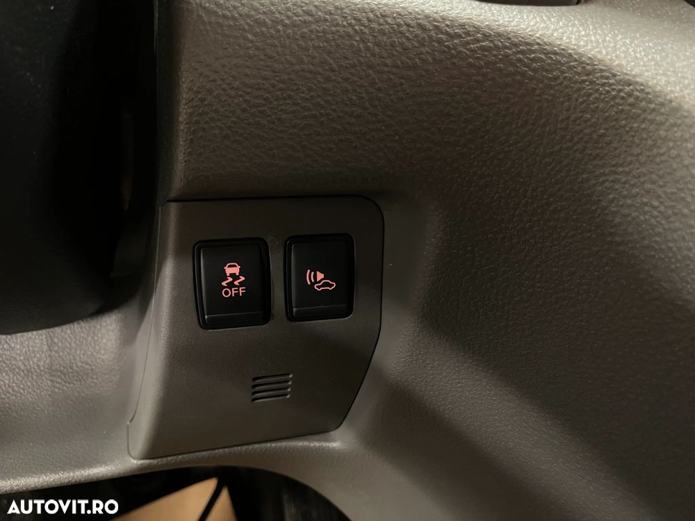 Nissan E-NV200 - 16