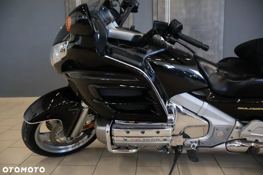 Honda GL - 18