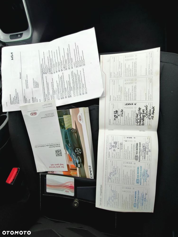Kia Ceed - 26