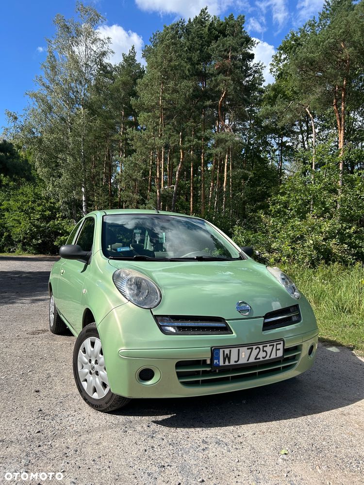 Nissan Micra - 1