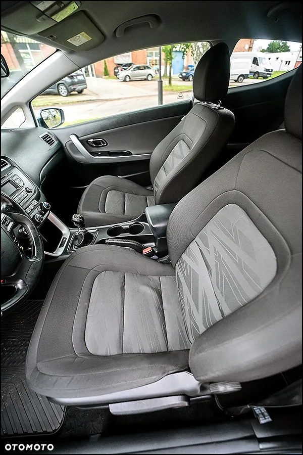 Kia ProCeed - 31