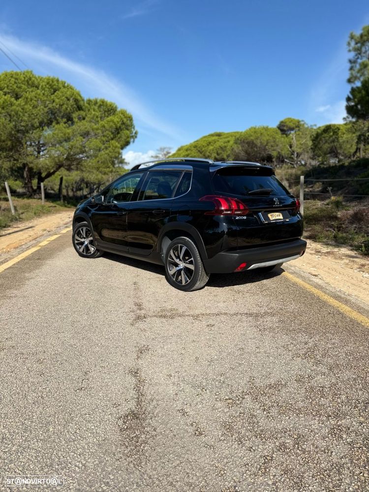 Peugeot 2008 1.2 PureTech Allure EAT6 - 3