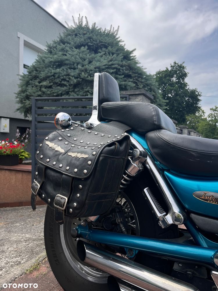 Suzuki Intruder - 9