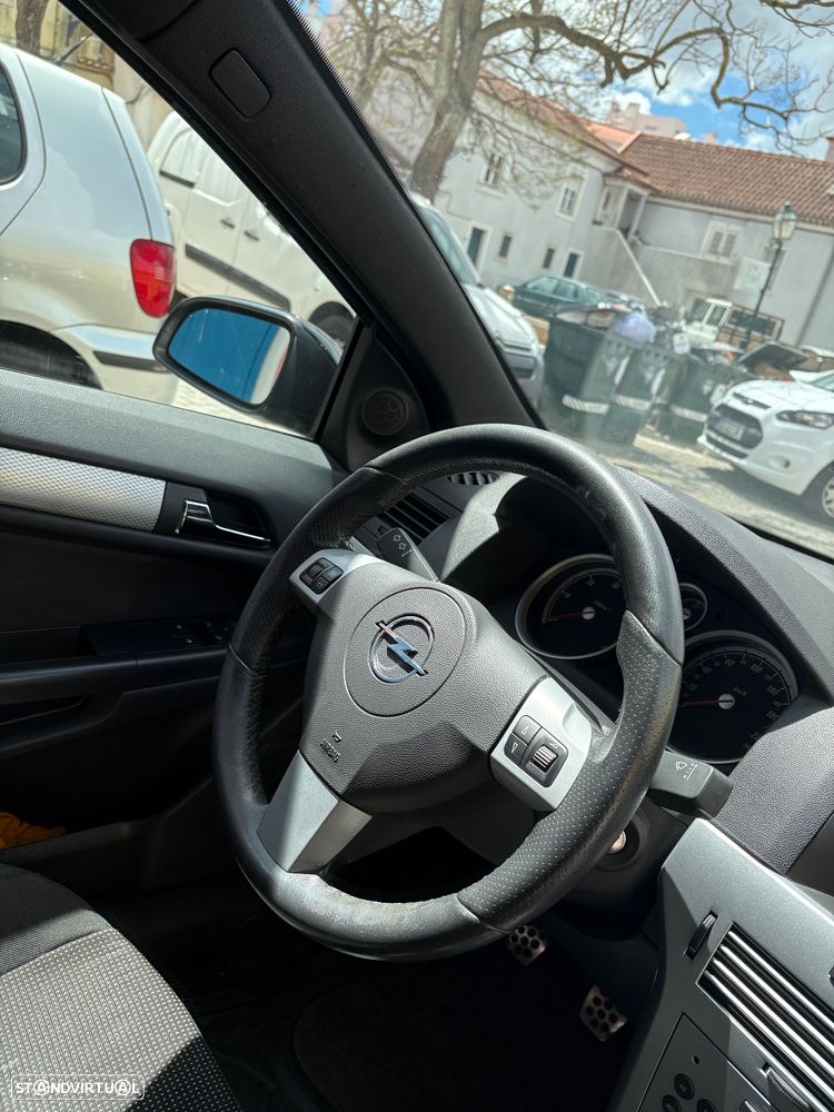Opel Astra GTC 1.3 CDTI - 17