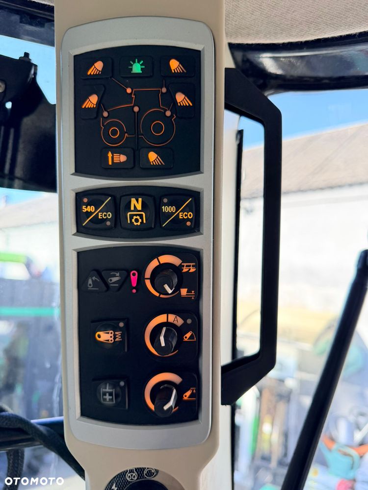 Massey Ferguson 8740 S - 26