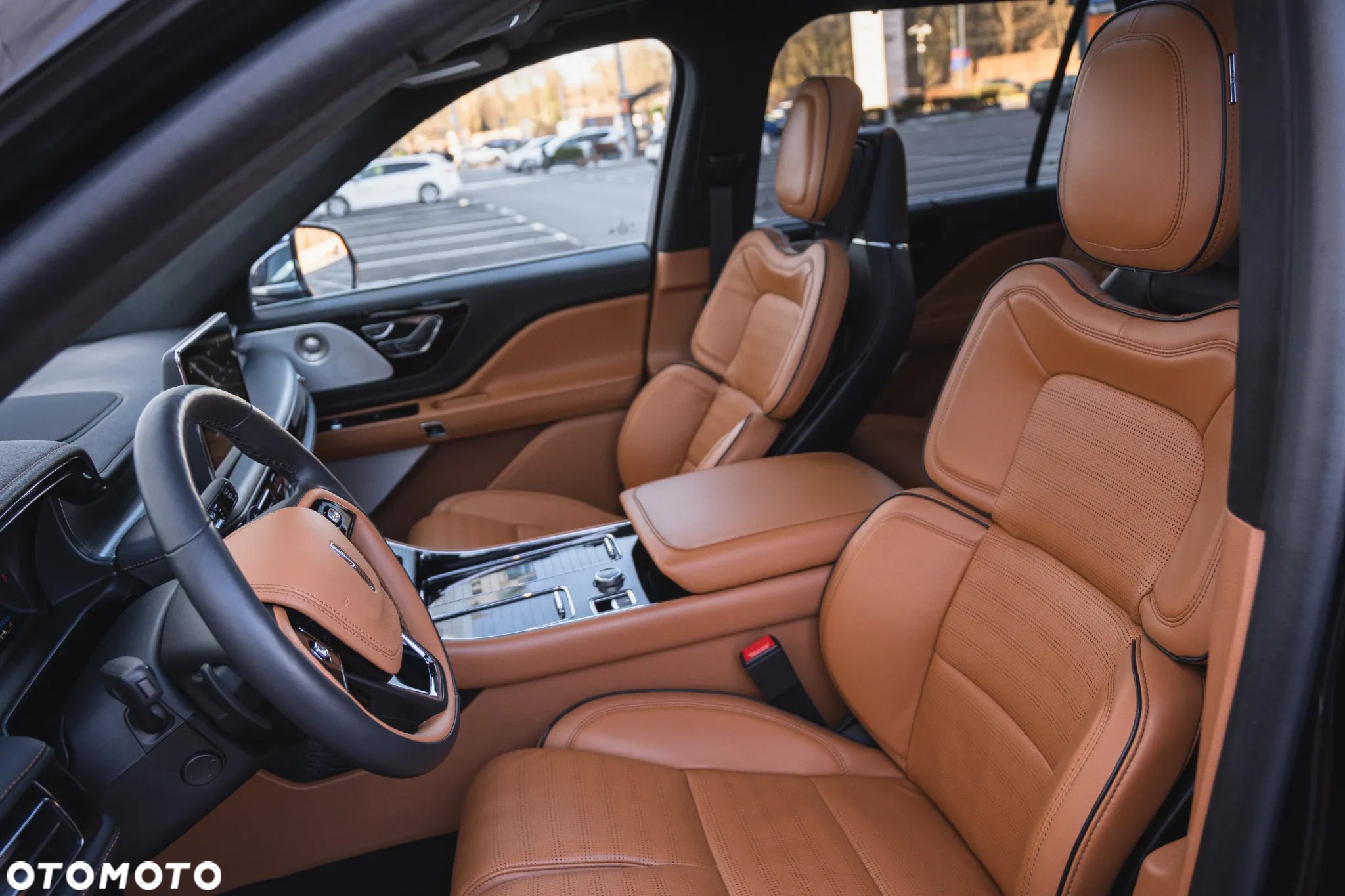 Lincoln Aviator - 14