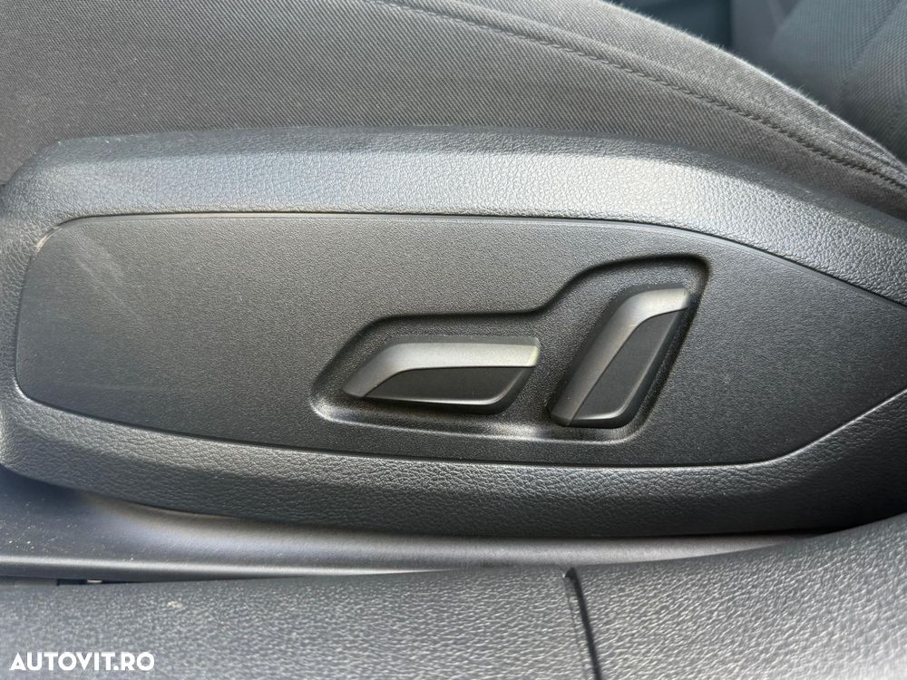 Audi A4 Avant 2.0 40 TDI quattro S tronic MHEV Advanced - 36