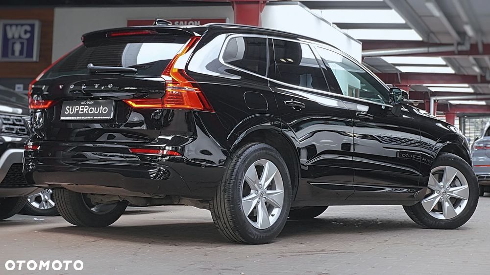 Volvo XC 60 B4 D AWD Momentum - 12
