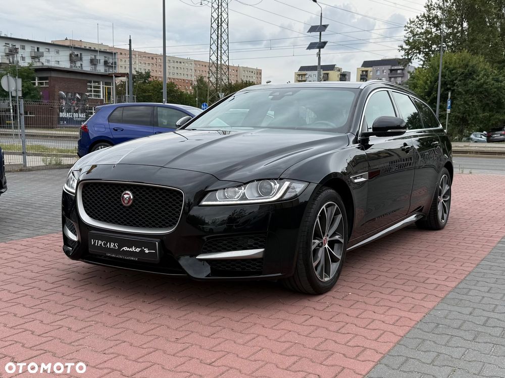 Jaguar XF 2.0 i4D R-Sport - 16
