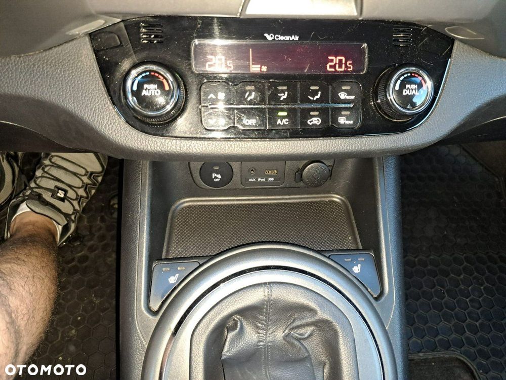 Kia Sportage 1.6 GDI Business Line L 2WD - 23