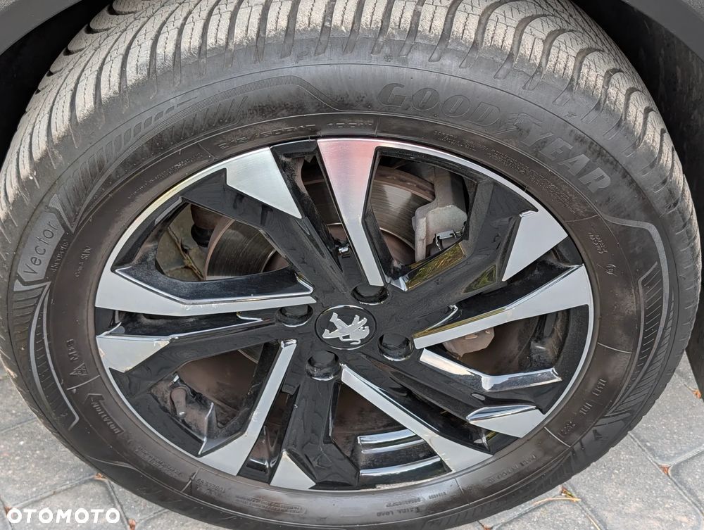 Peugeot 2008 - 11