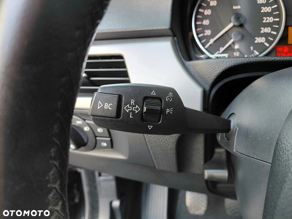 BMW Seria 3 - 18