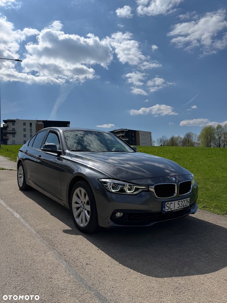 BMW Seria 3 318i Sport Line - 1