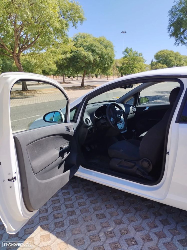 Opel Corsa - 12