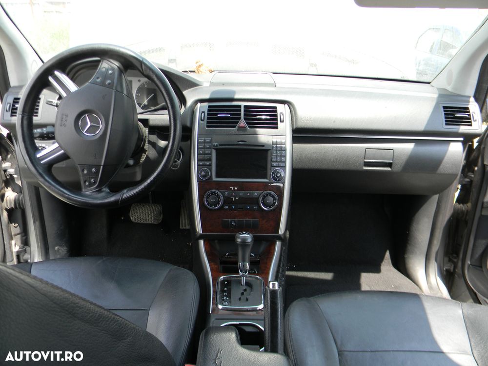 Dezmembrari  Mercedes-Benz B-CLASS (W245)  2005  > 2011 B 200 CDI (24 - 22