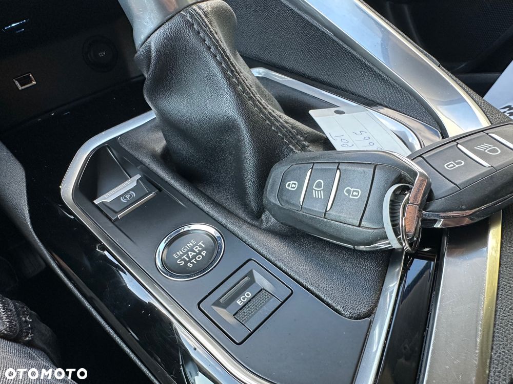 Peugeot 5008 1.5 BlueHDi Allure S&S - 32