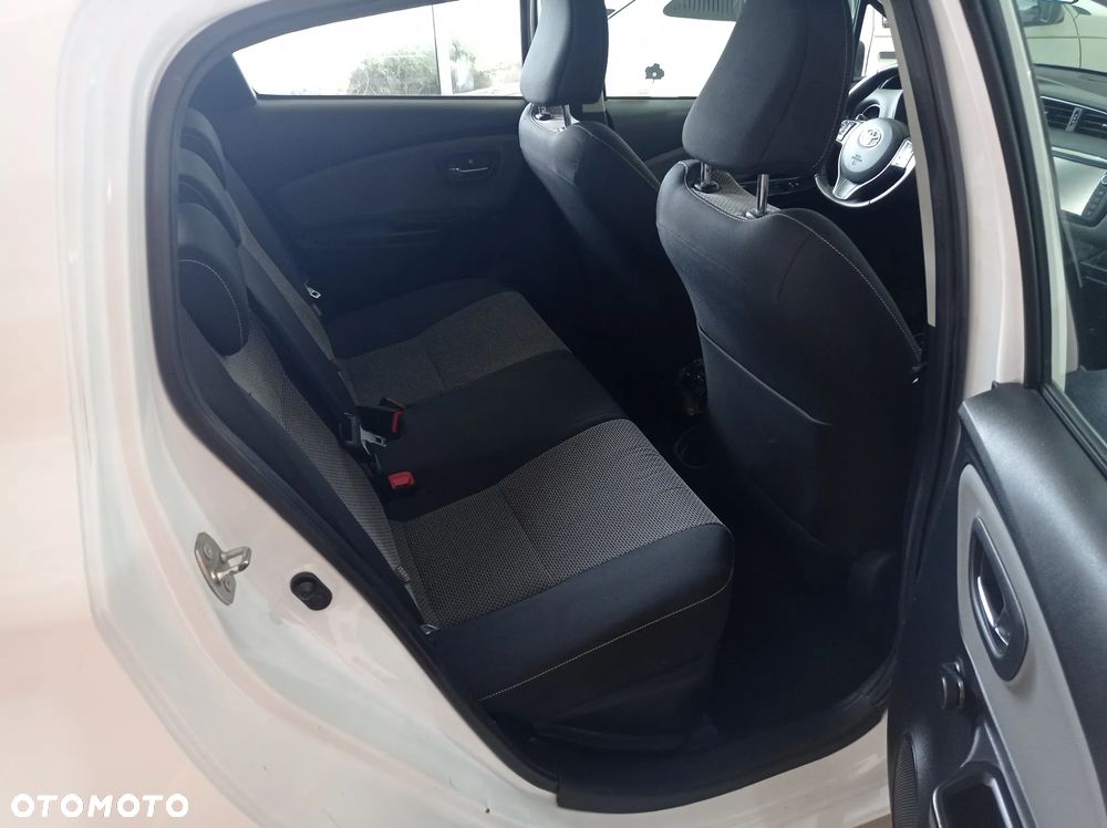 Toyota Yaris - 14