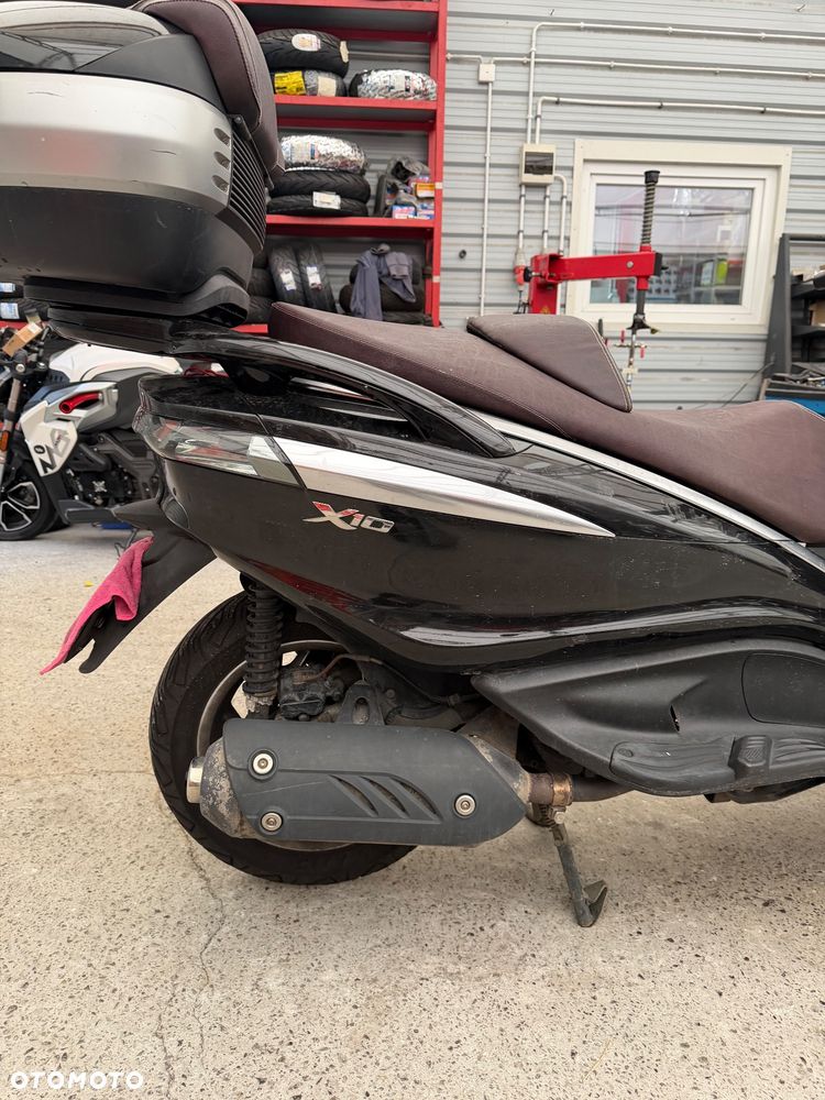 Piaggio X10 - 17