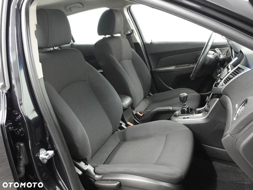 Chevrolet Cruze 1.8 LT - 26