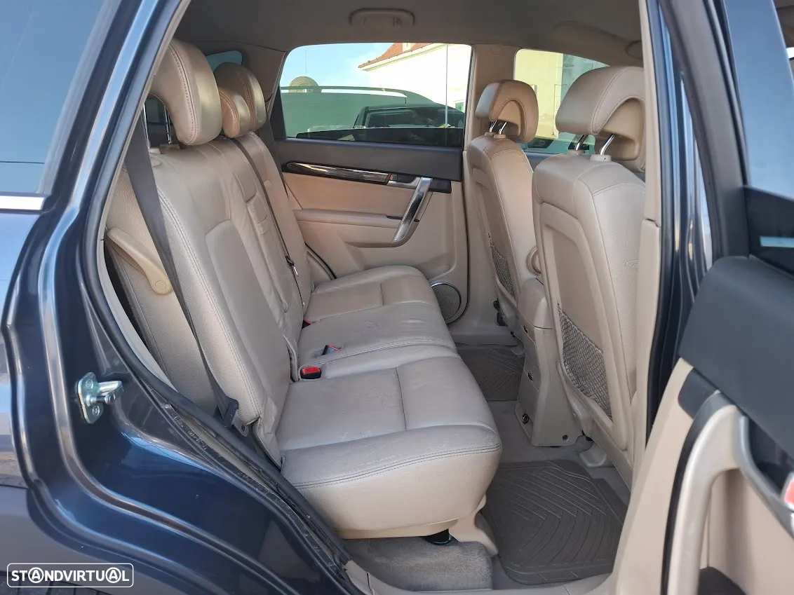 Chevrolet Captiva 2.0 VCDi LT 7L - 28