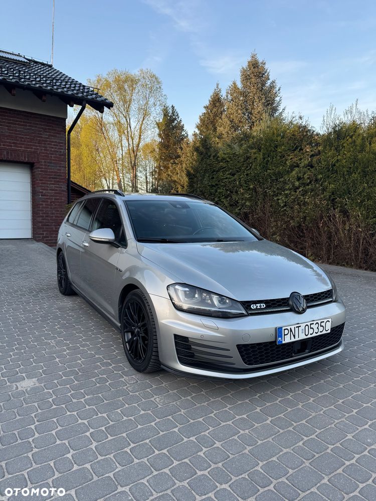 Volkswagen Golf GTD 2.0 TDI SCR DSG - 5